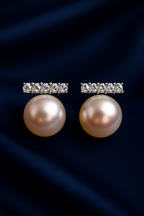 The Lustré Bar Pearl Studs