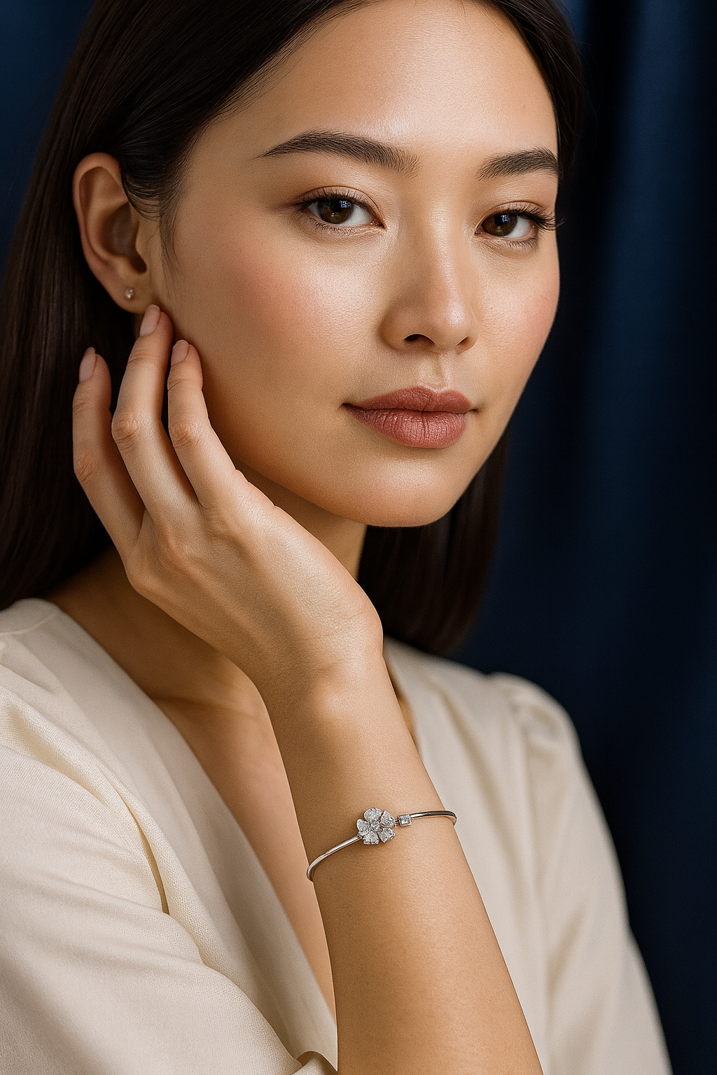 The Fleur Lumière Bangle