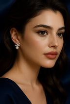 Améliane Pearl Knots Earrings