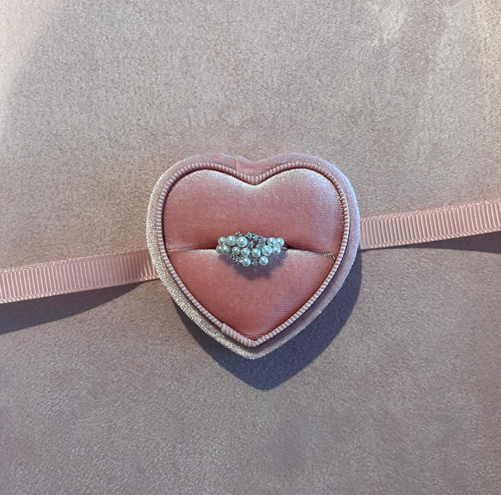 La Couronne de Perles Ring