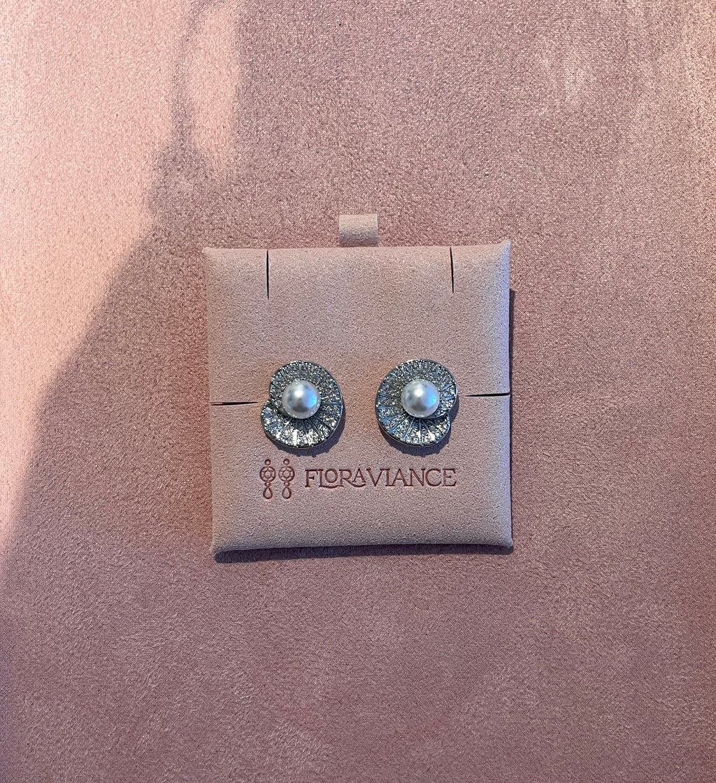 The Lumière Pearl Petal Studs