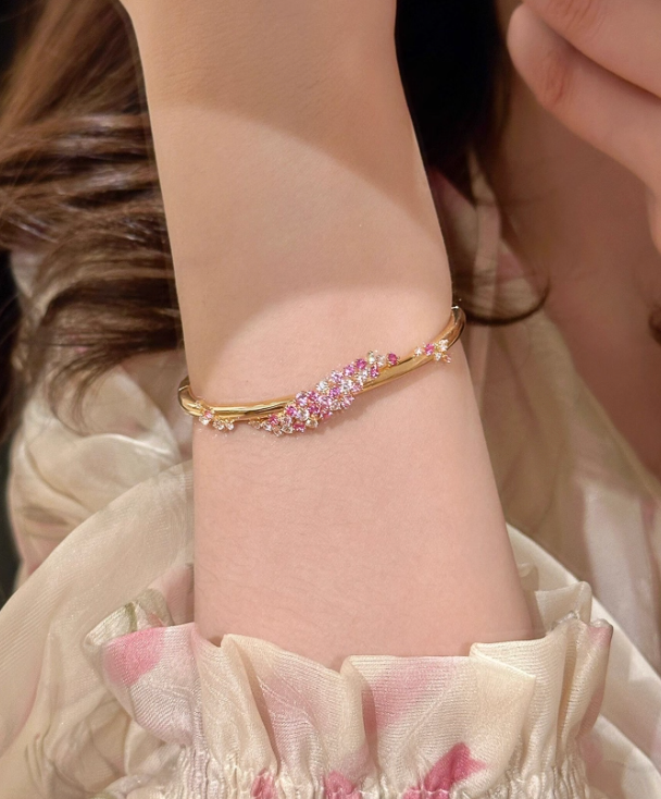 Rosé Bloom Bangle