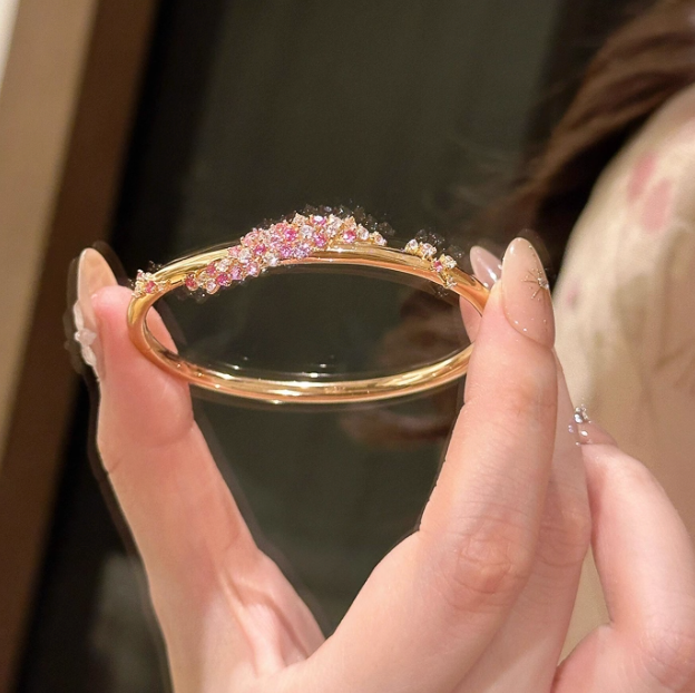 Rosé Bloom Bangle