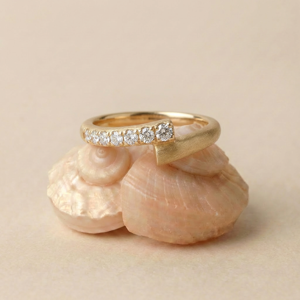 The Poise Bar Ring